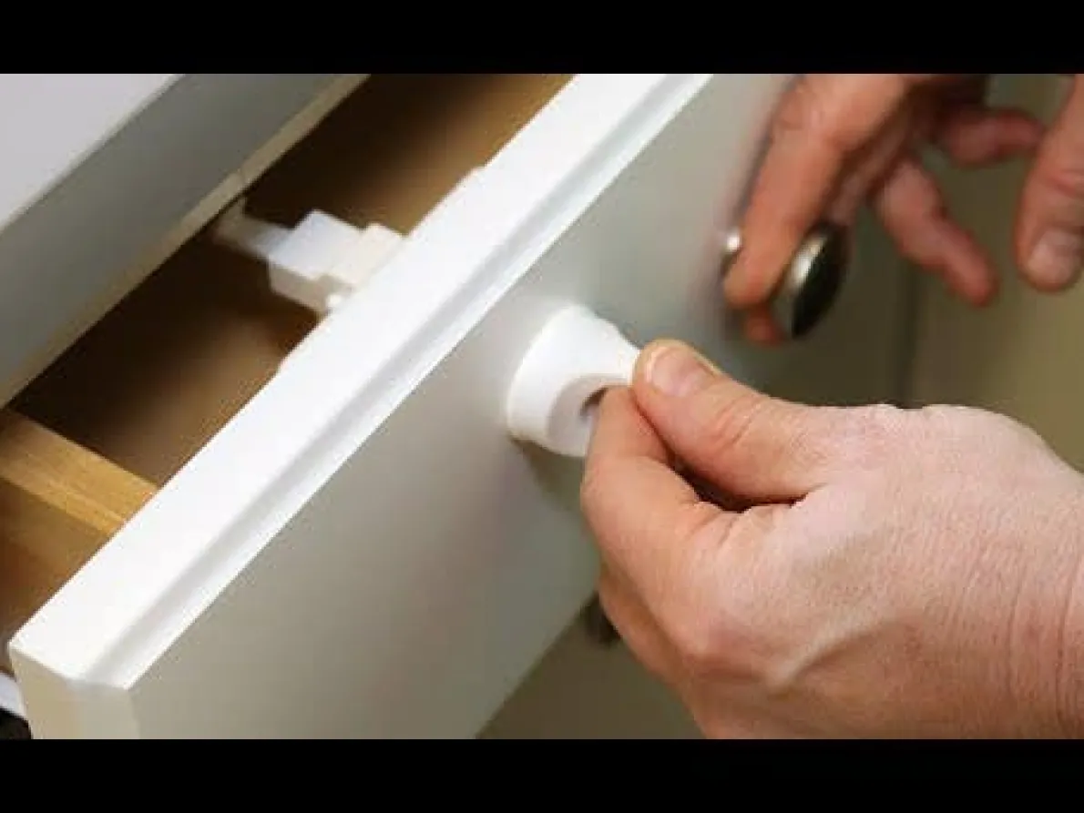 Adhesive Magnet Lock (4 Pack)