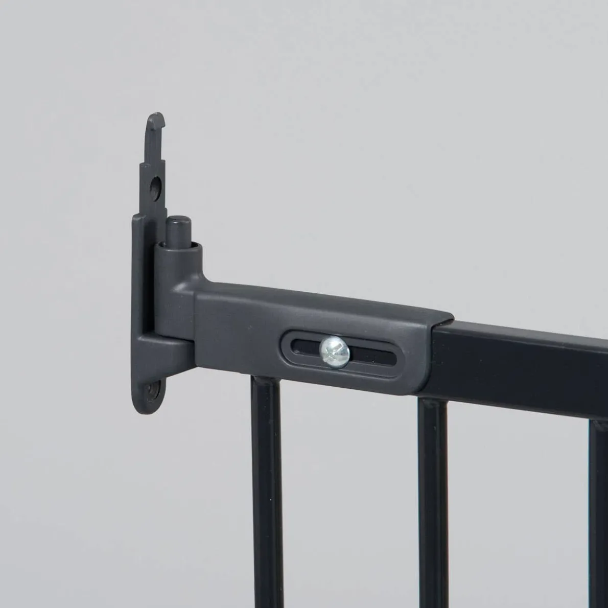 Angle Mount Safeway - Black