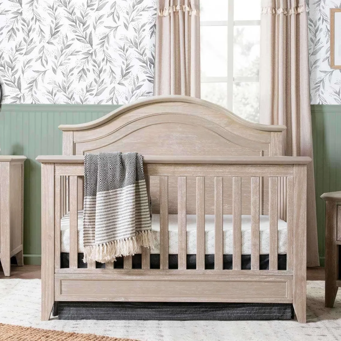 Beckett Curved Top 4-in-1 Crib (Rustic)