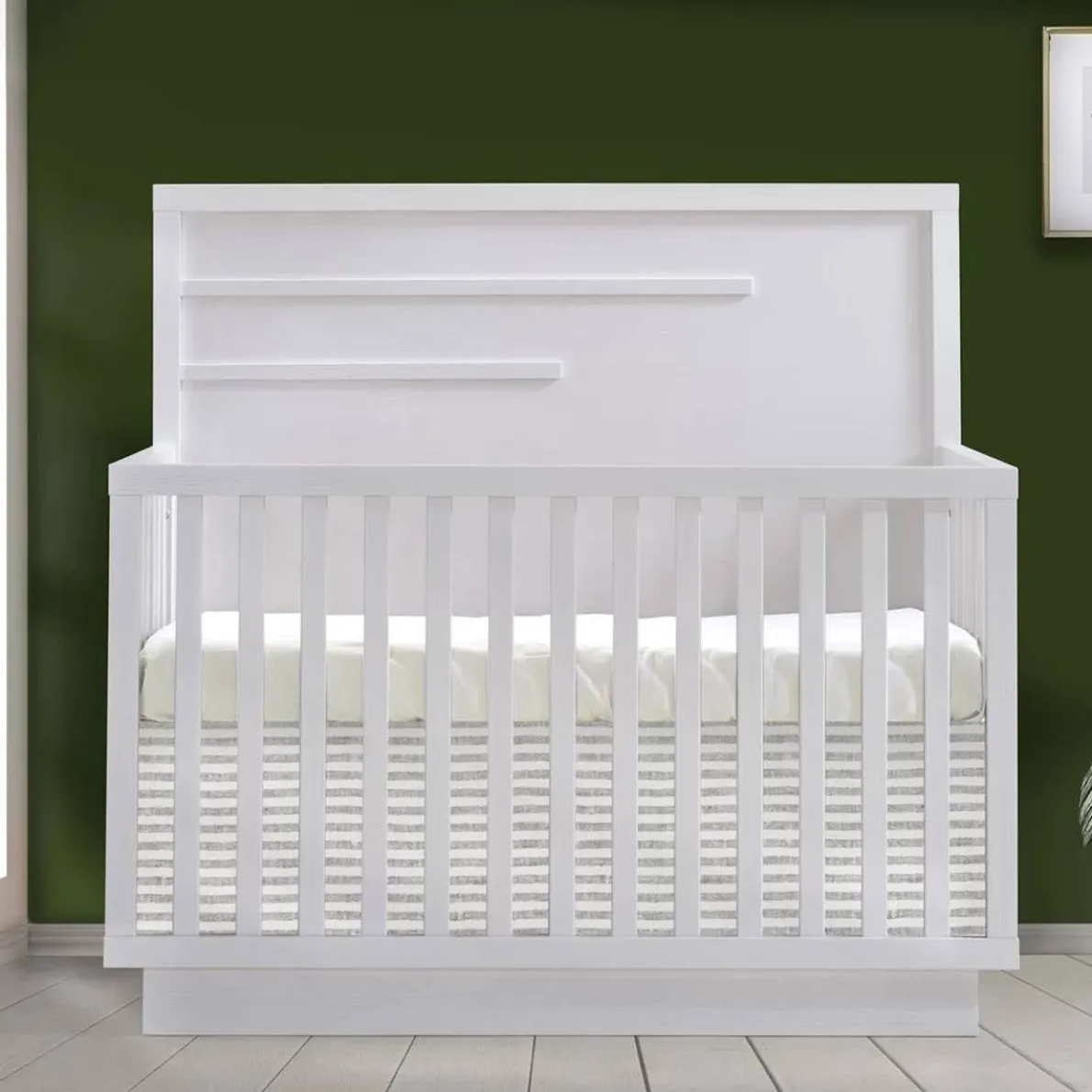 Como 5-in-1 Crib with Horizontal Molding