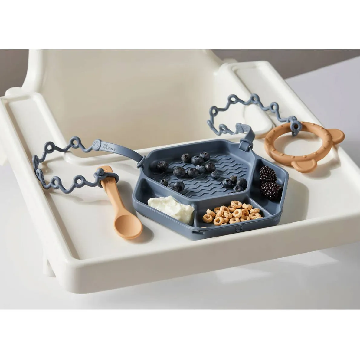 Fun Tray with 2-Straps