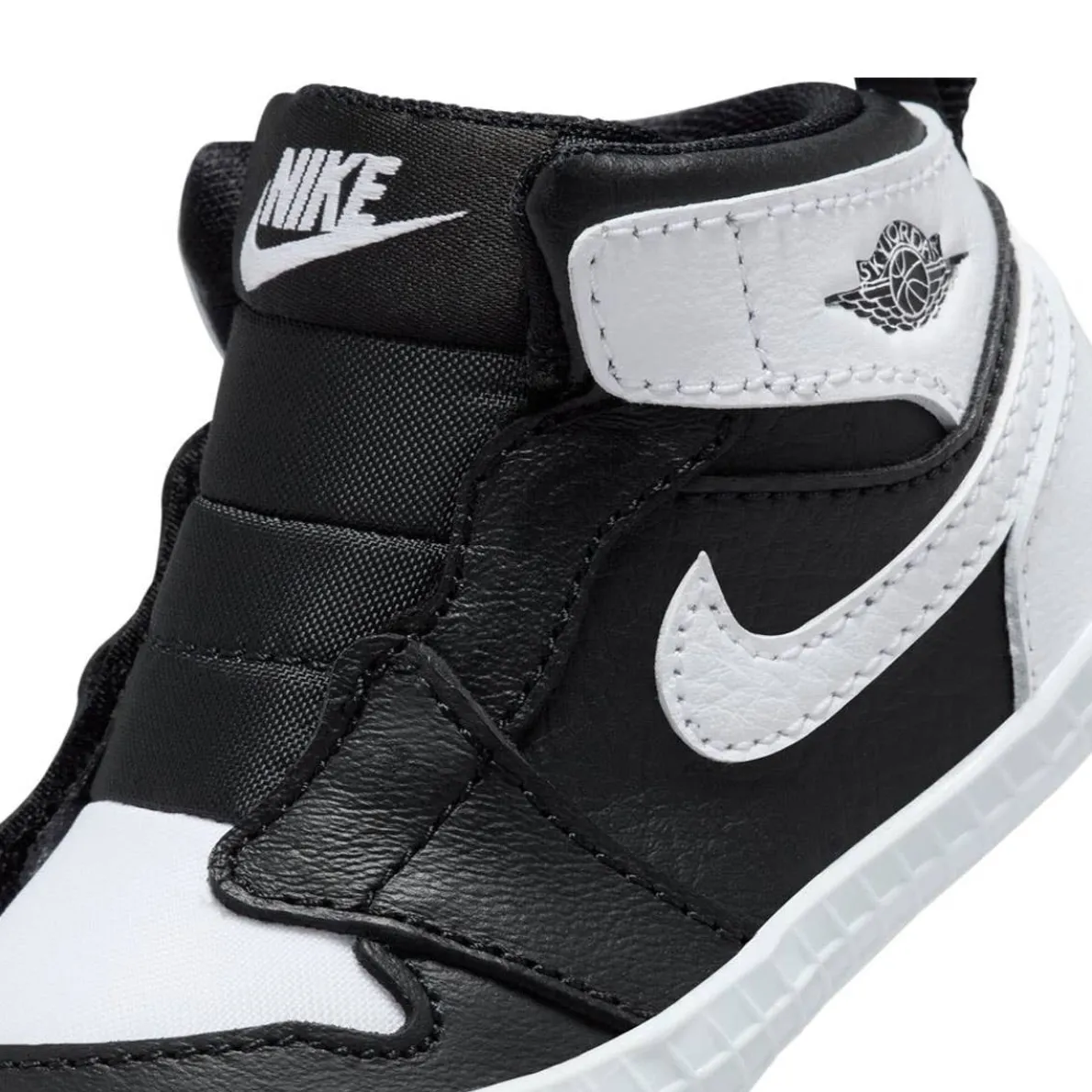 Jordan 1 Crib Bootie