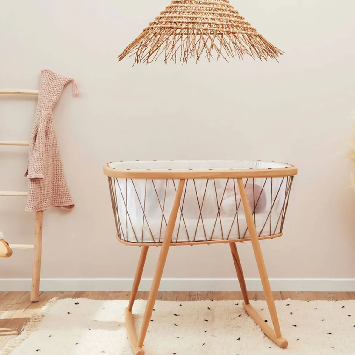KUMI Mesh Cocoon Bassinet