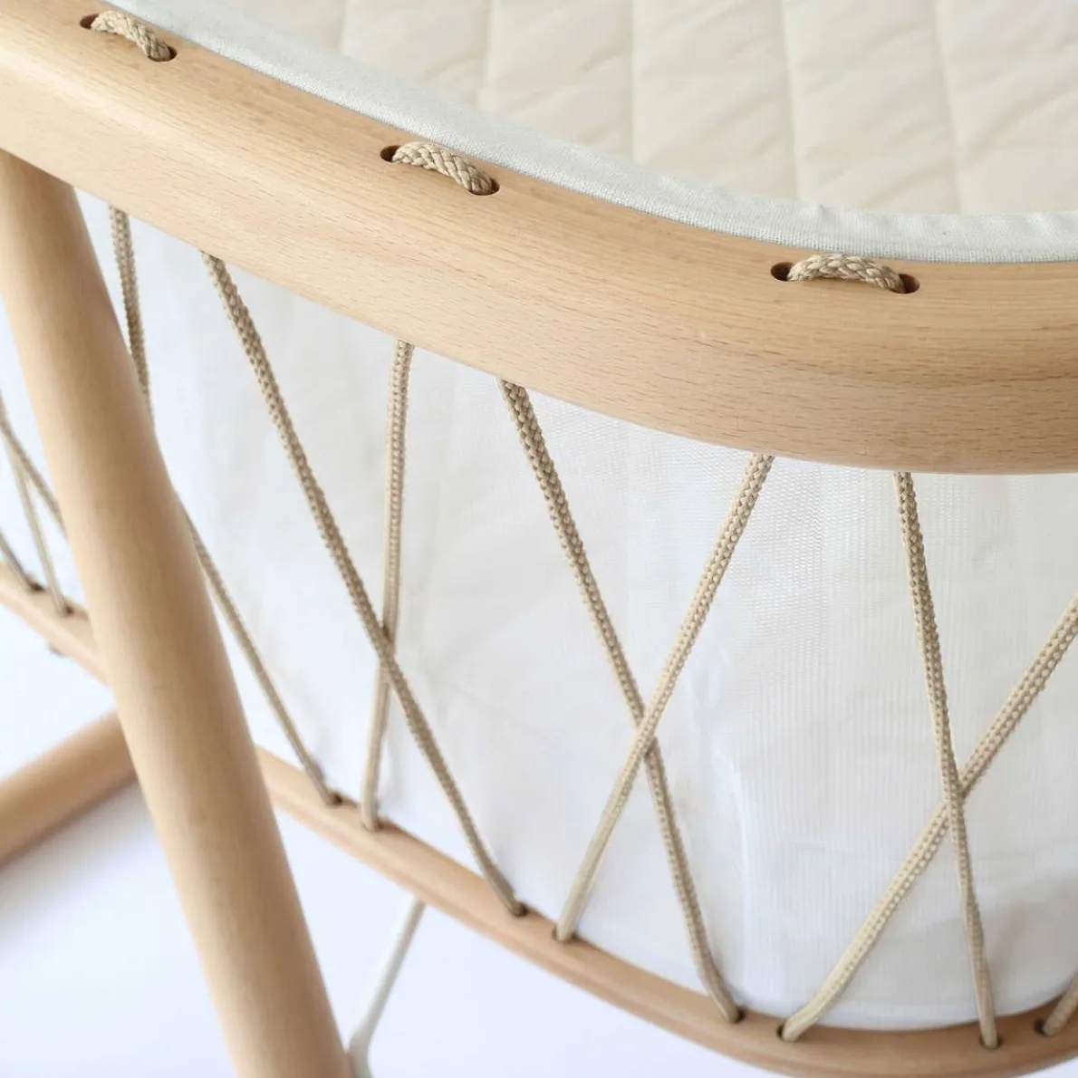 KUMI Mesh Cocoon Bassinet