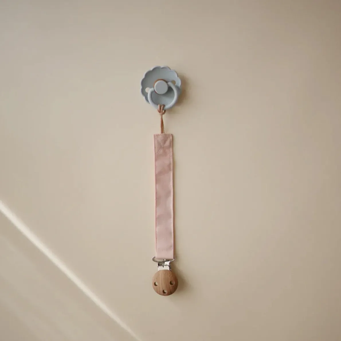 Linen Pacifier Clip (2 Pack)