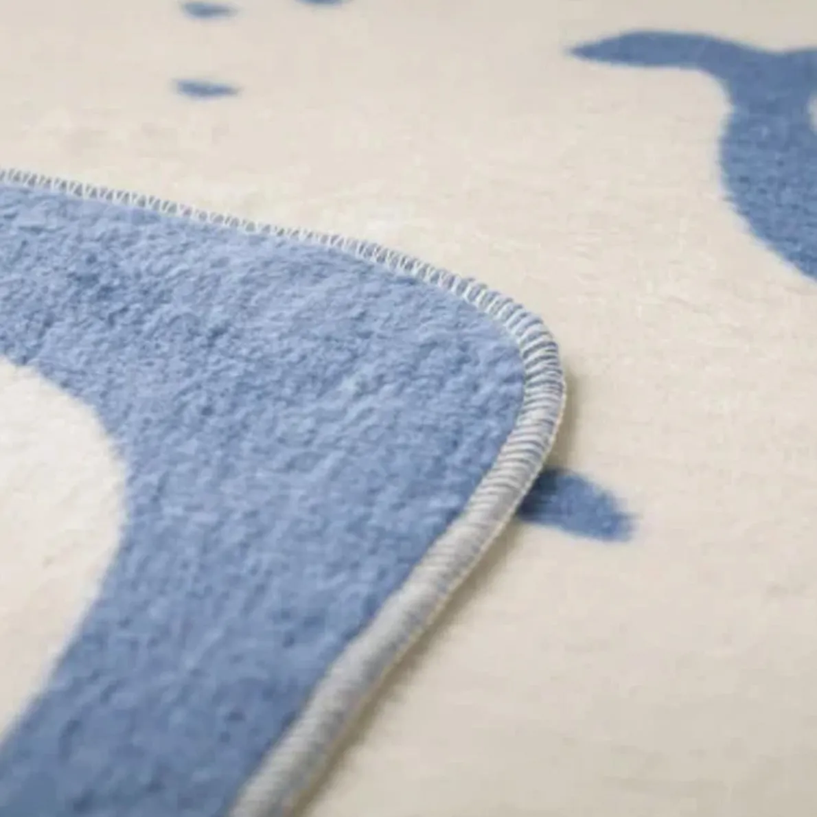 Maja Blanket - Whales All Over (75x100cm)