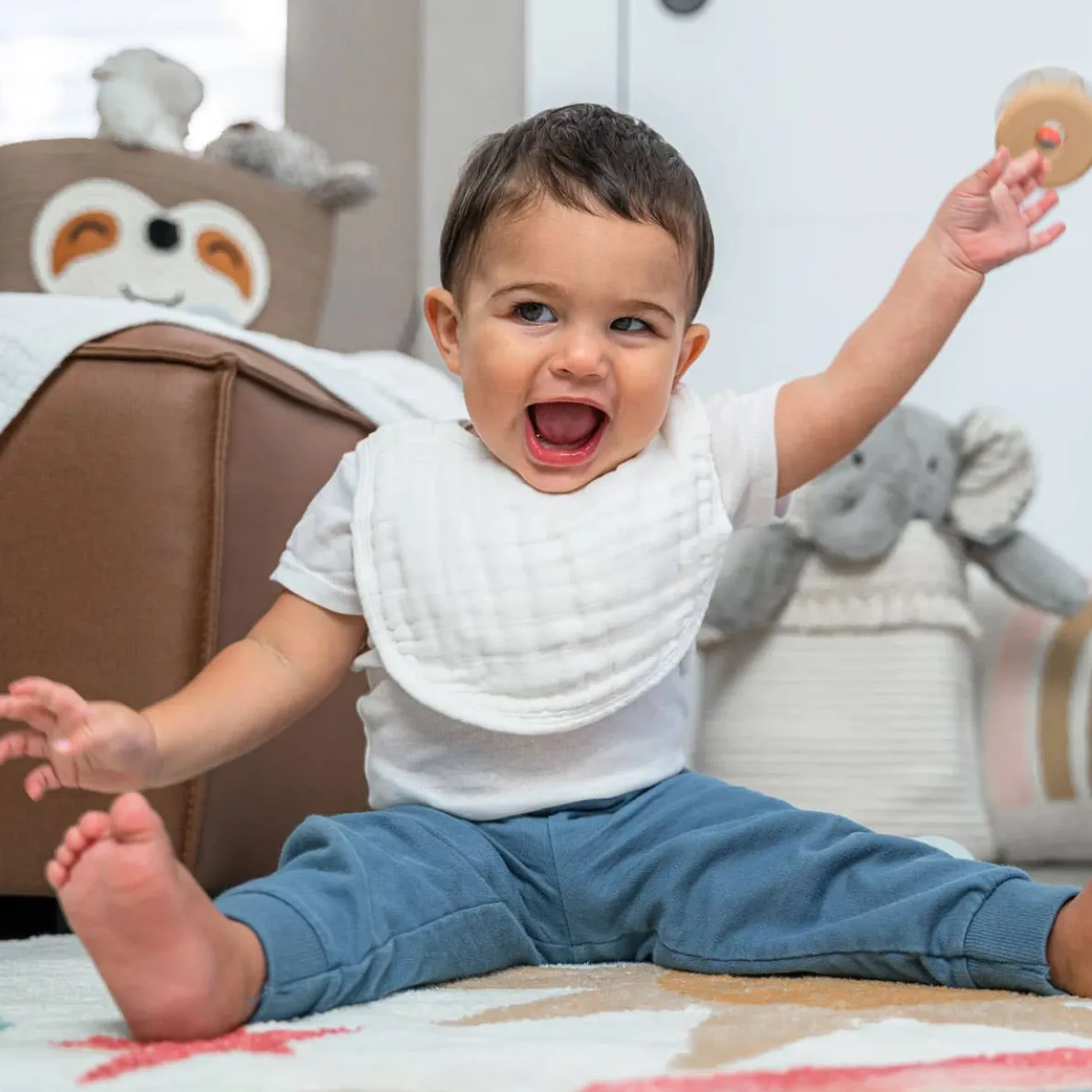 Muslin Bibs (4 Pack)