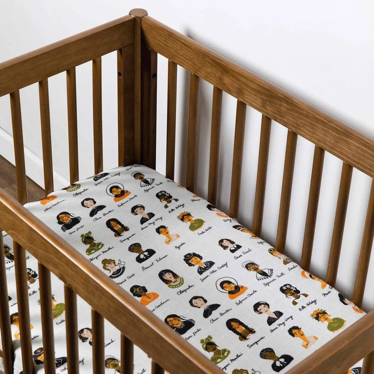 Muslin Mini Crib Sheet - Women In History