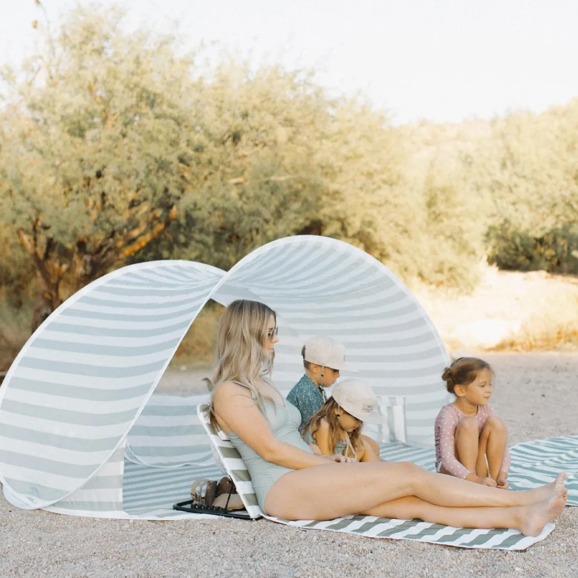 Oversized Beach Pop Up