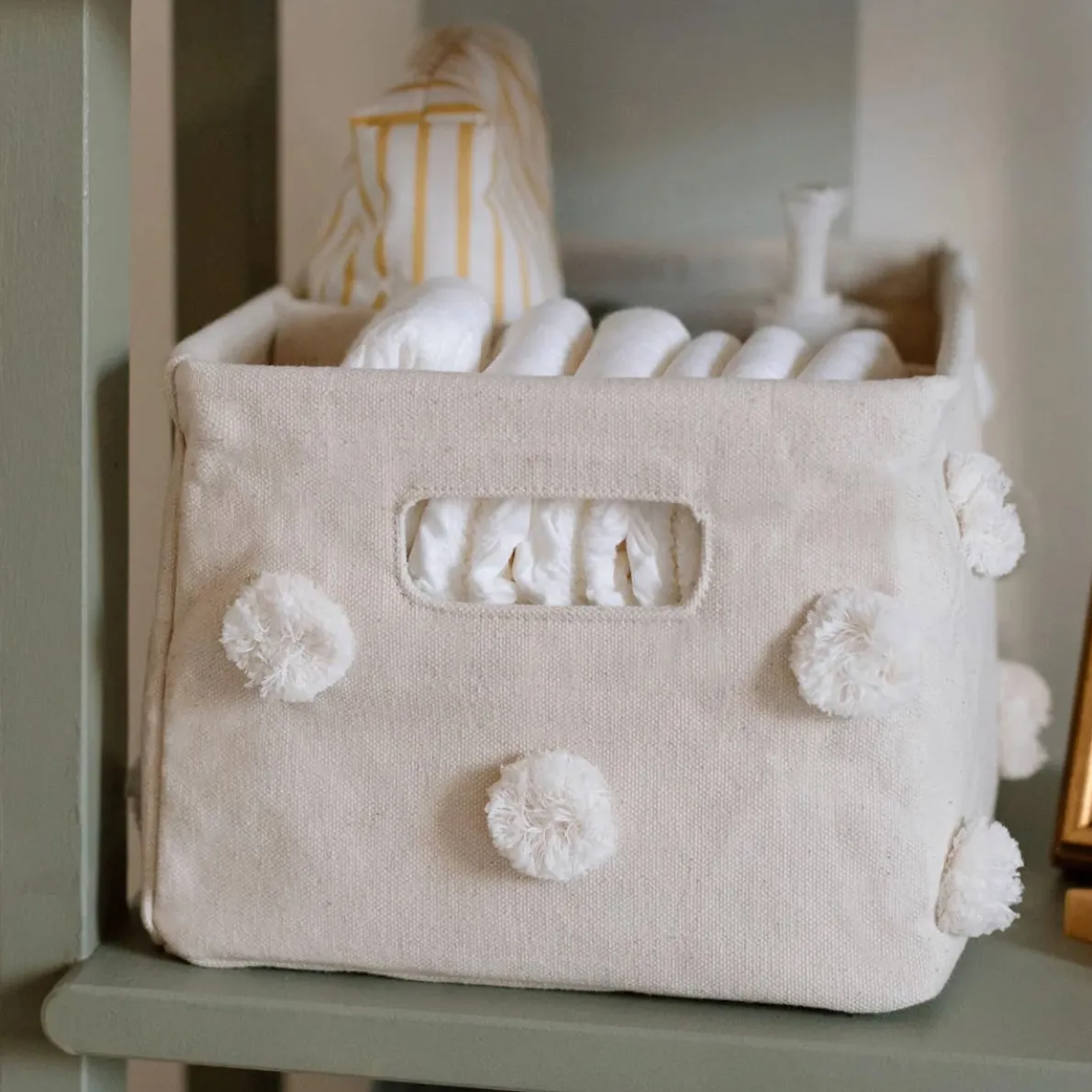 Pom Pom Hideaway Caddy Organizer