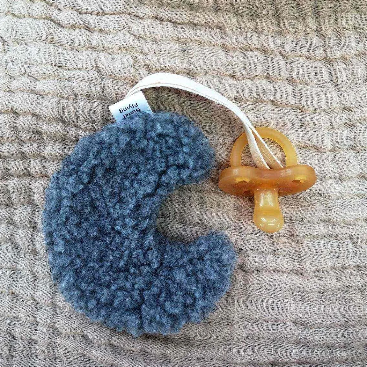 Sherpa Moon Paci Holder