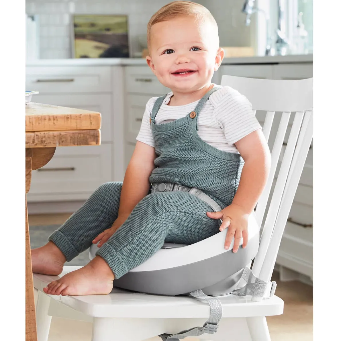 Sleek Seat Décor Booster