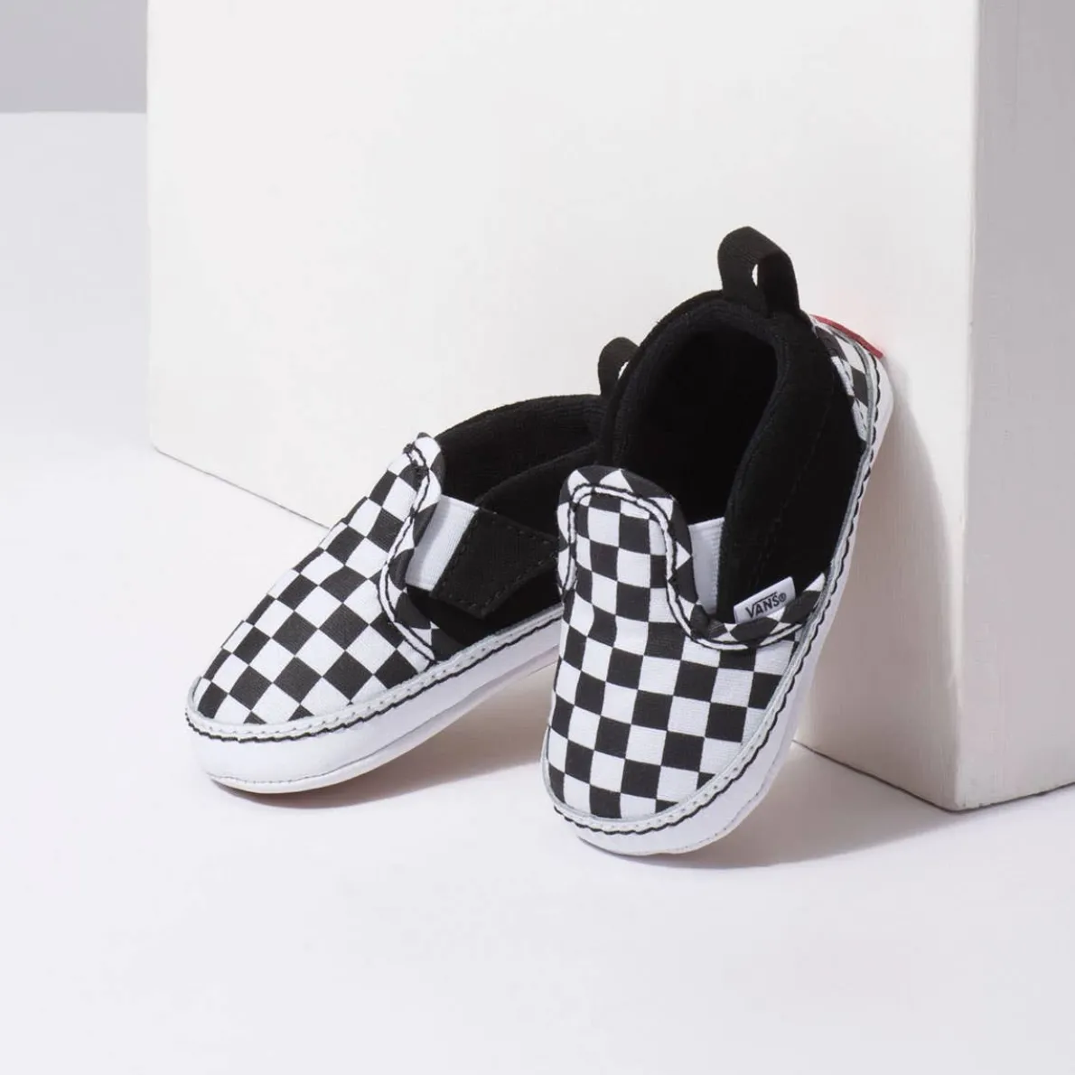 Slip-On V Crib (Core) - Checkerboard