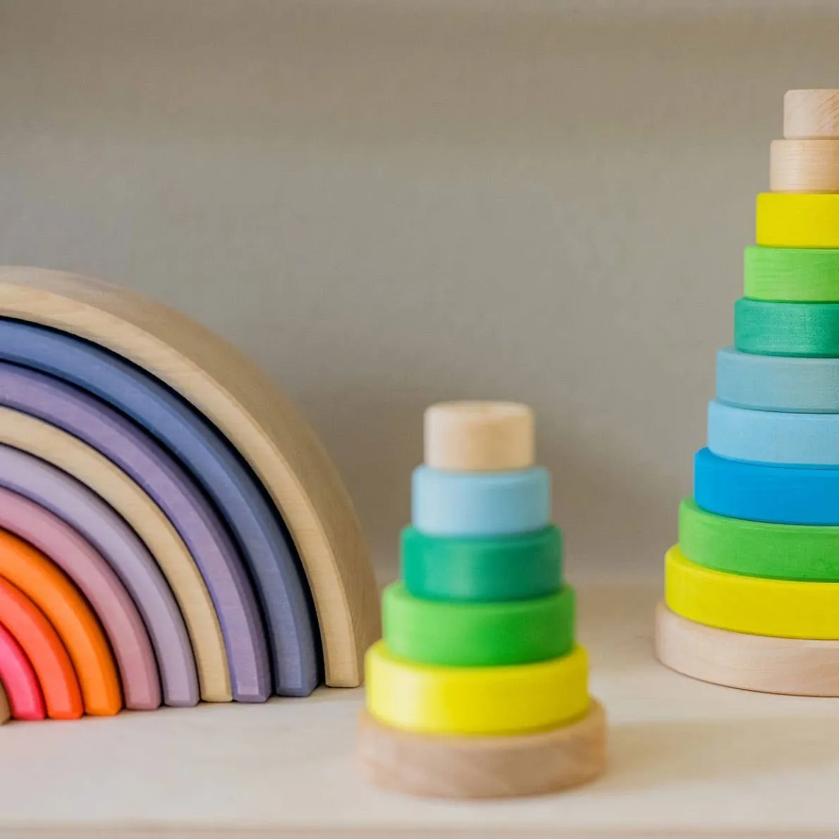 Small Conical Tower (Neon)