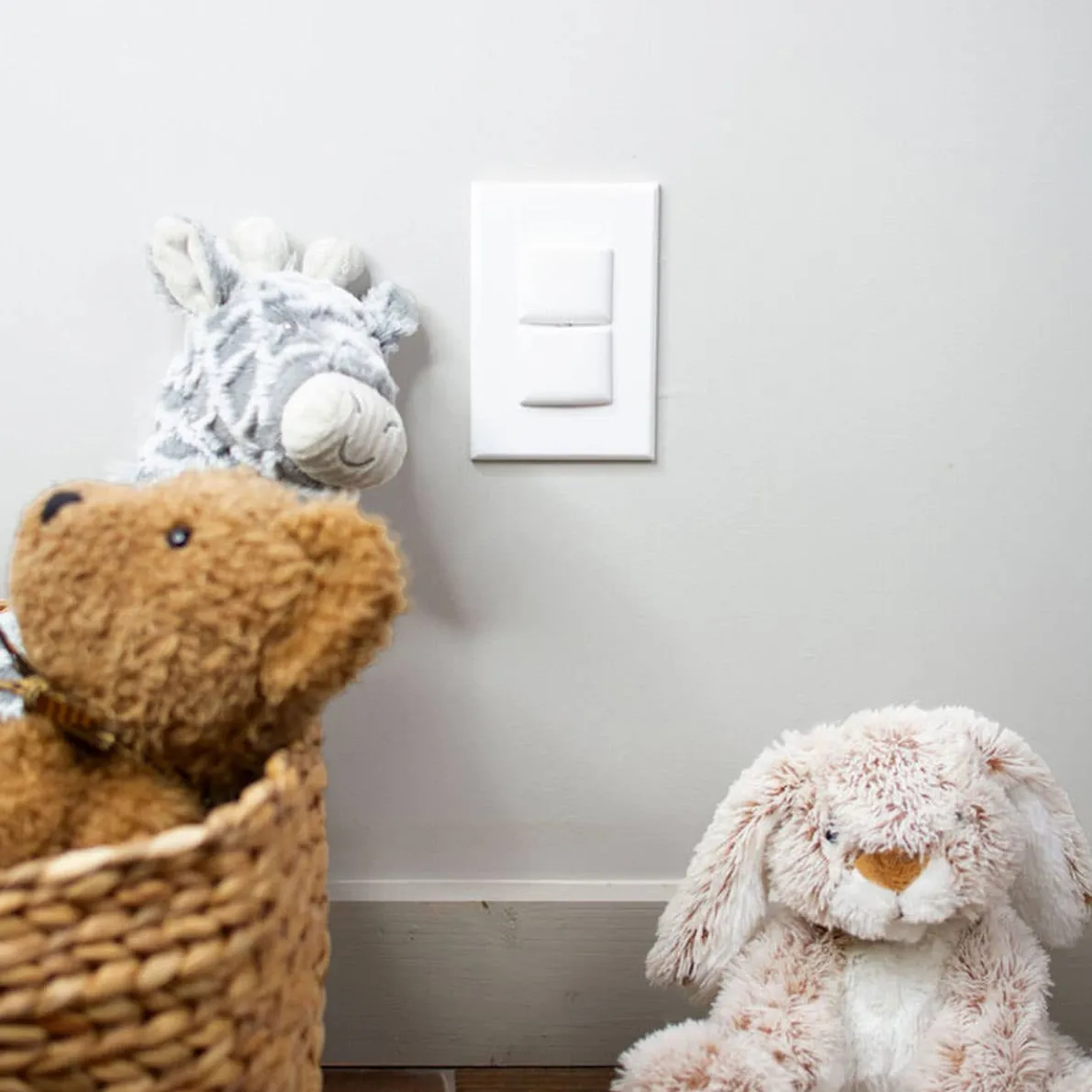 StayPut Single Outlet Plug