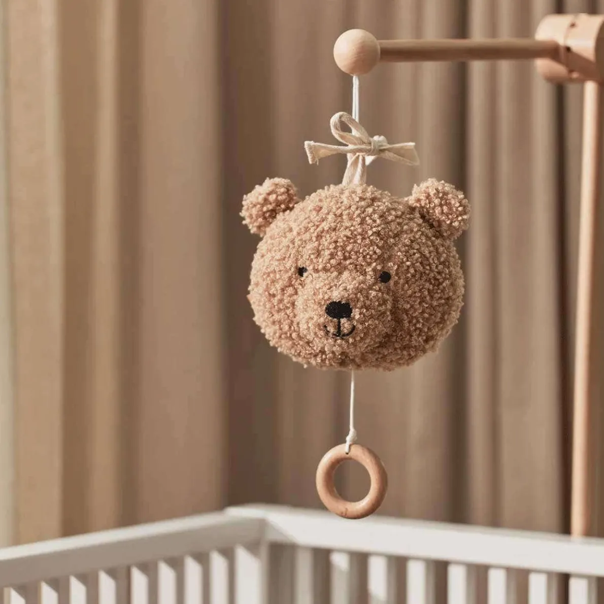 Teddy Bear Musical Hanger